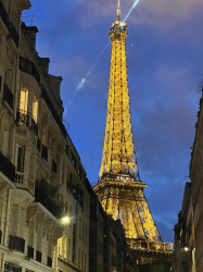 Фото из тура Шедевры Франции Нормандия, Мон Сан Мишель, Замки Луары, 25 мая 2024 от туриста ЛЮДМИЛА
