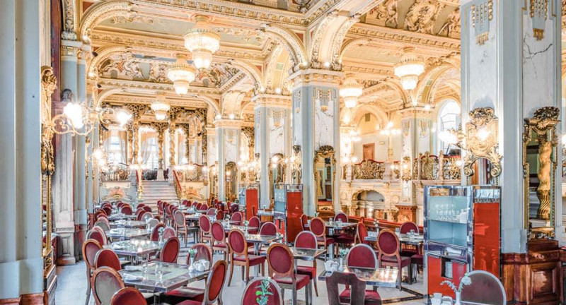 А вы знали, что в Будапеште находится одно из самых красивых кафе-ресторанов в мире? Заинтересовались? Езжайте в тур и увидите все своими глазами.