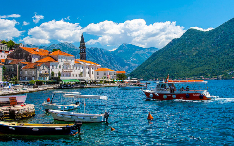 Сонячна розкіш – відпочинок в Чорногорії, без нічних переїздів