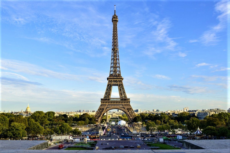 Канікули в Парижі та Діснейленді - час отримати незабутні враження!  